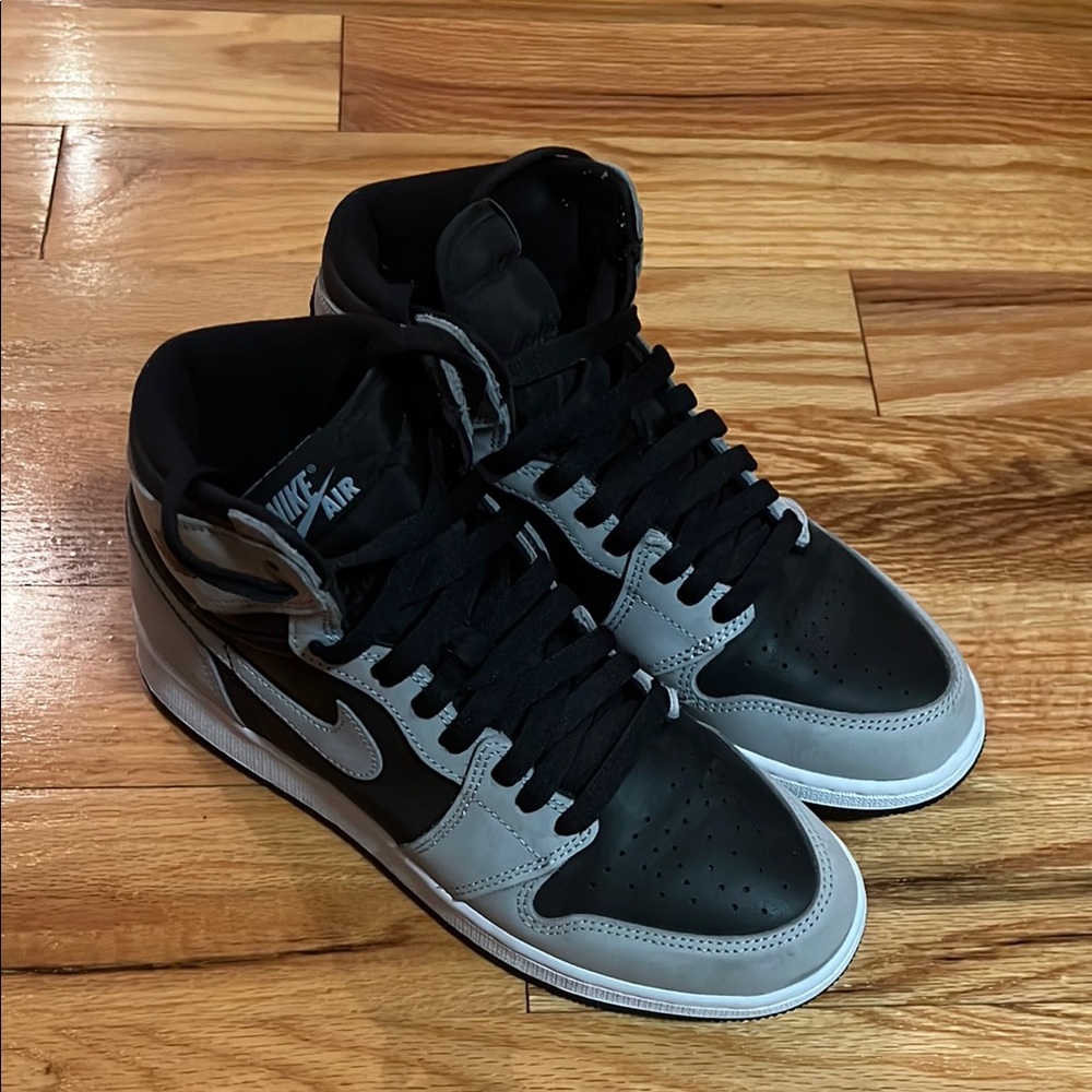 AIR JORDAN 1 HIGH OG 6.5Y - Picture 2 of 14